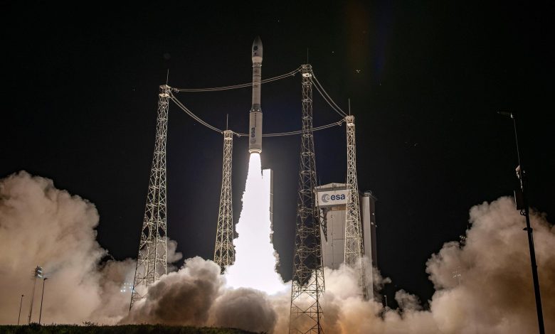 ماهواره های اسپانیا و فرانسه متلاشی شد / پرتاب موشک Arianespace Vega نا موفق بود